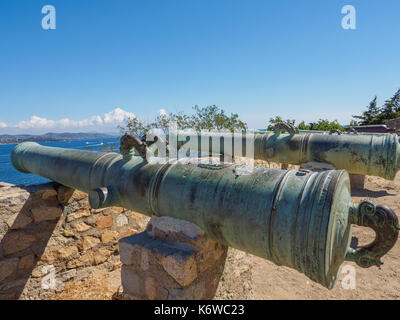 Einige antike Waffen auf die Festung von Saint Tropez positioniert. Stockfoto