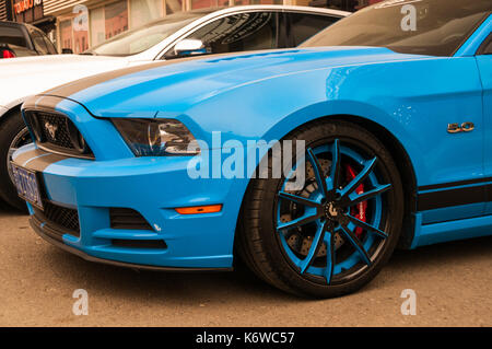 Forgiato Räder modelliert durch einen Ford Mustang auf dem Beijing Tuning Street. Stockfoto