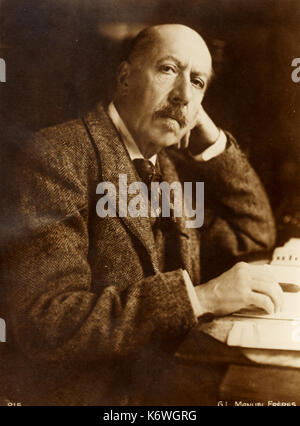 Charles-Marie Widor - (Jean-Albert) Sitzen am Schreibtisch. Französische Organist, Lehrer und Komponist 1844-1947 Stockfoto