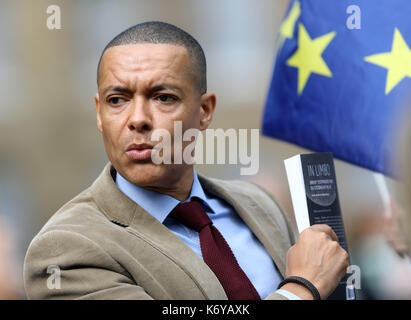 Bild zeigt: Clive Lewis - Arbeitsmarkt eine Rede über seine Opposition zur Brexit außerhalb der Commons heute. Pic von Gavin Rodgers/Pixel 8000 Ltd. Stockfoto