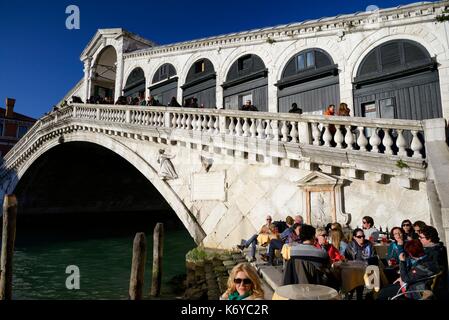 Italien, Veneto, Venedig, ein UNESCO Weltkulturerbe, die Rialtobrücke (Ponte di Rialto) Stockfoto