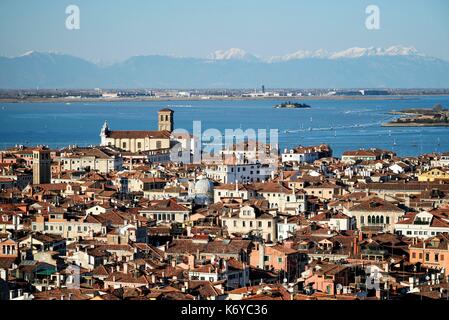 Italien, Veneto, Venedig, ein UNESCO Weltkulturerbe, Blick auf Venedig von Saint Mark's Campanile Stockfoto