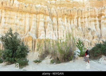 Frankreich, Pyrenees Orientales, Ille sur Tet, Les Orgues, orgues und Feenkamine von erodieren Sedimentgestein Stockfoto