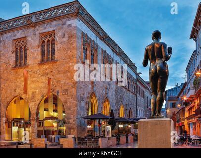 Frankreich, Pyrenees Orientales, Perpignan, La Loge, Arbeit von Maillol, Statue der Venus in Halskette Stockfoto