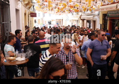 Bild zeigt: Fiesta mal in Ronda in Spanien. Bild von Gavin Rodgers/Pixel 8000 Stockfoto
