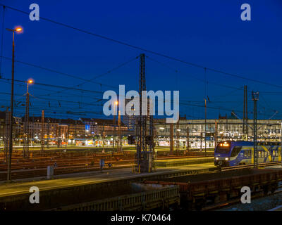 Zug im Hauptbahnhof in München, Bayern, Deutschland, Europa Stockfoto