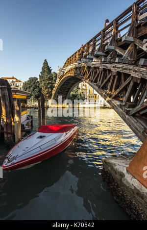 Ponte dell Accademia - Accademia Brücke in Venedig, Italien. Stockfoto