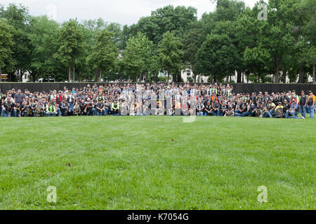 Mitglieder der Bekämpfung der Veteranen Motorrad Assoziation an Vietnam War Memorial während des Memorial Day Wochenende - Washington, DC, USA Stockfoto