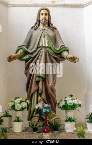 Jesus Skulptur in der St. Elisabeth Kirche (Kościół Garnizonowy pw. Św. Elżbiet) in Wroclaw, Polen Stockfoto