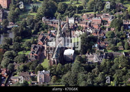 Luftaufnahme der Kathedrale von Lichfield, Staffordshire, WS 13, Großbritannien Stockfoto