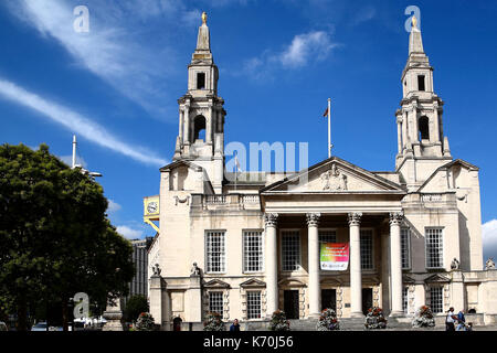 Leeds Civic Hall Gebäude im Millennium Square Stockfoto