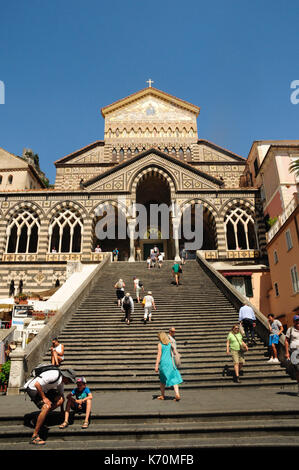 Dom von Amalfi entfernt, Amalfi, Kampanien, Italien, Europa Stockfoto
