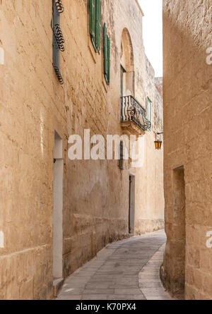 Die engen Gassen der historischen Festungsstadt Mdina (Città Vecchia oder Città Notabile) auf Malta. Stockfoto