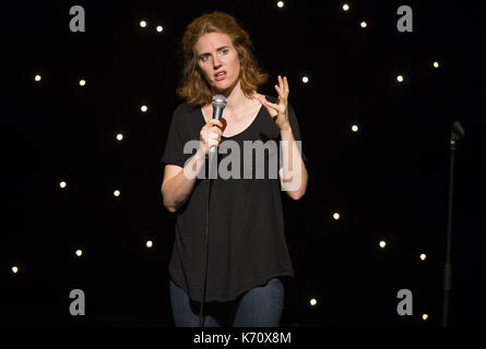 Australische Schauspieler Sarah Kendall führt ihre Show "Siebzehn" beim Edinburgh Fringe Festival mit: Sarah Kendall Wo: Edinburgh, Großbritannien Wann: 13 Aug 2017 Quelle: WENN.com Stockfoto