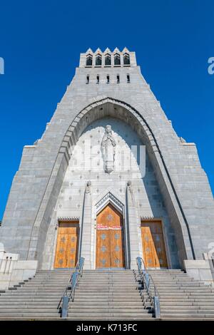 Kanada, Quebec, die malerische Chemin du Roy, der mauricie Region, die Stadt von Trois Rivieres, das Heiligtum Unserer Lieben Frau von der Cape, geistliche Treffpunkt in Cap de la Madeleine, die Basilika entfernt Stockfoto