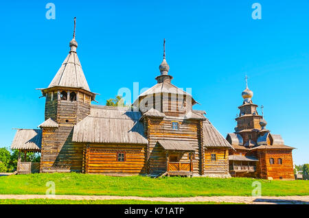 Die fachwerkhäuser Kirchen der Auferstehung und Verklärung Christi sind die pearles von Suzdal Holz- Architektur Museum, Russland. Stockfoto