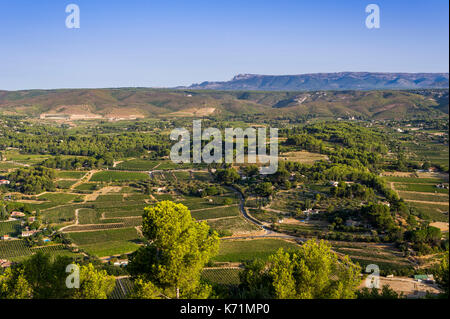 La Sainte Baume Vue du Village La Cadière D'Azur Var Frankreich 83 Stockfoto