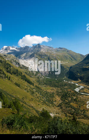 Furka Pass Road mit Rhonegletscher, Blick vom Grimselpass, Wallis, Schweiz Stockfoto