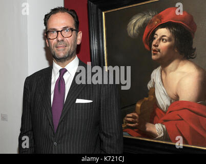 München, Deutschland. 13 Sep, 2017. Galerist Franz Freiherr von Rassler im Dorotheum Empfang in München, Deutschland, 13. September 2017. Das Auktionshaus ist Holding eine Auktion in Wien in der nächsten Woche. Foto: Ursula Düren/dpa/Alamy leben Nachrichten Stockfoto