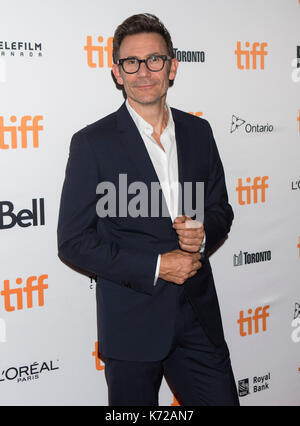 Toronto, Kanada. 14 Sep, 2017. Direktor Michel Hazanavicius Posen für Fotos auf der North American Premiere des Films 'Respekt einflößendem' an Elgin Theater während der 2017 Toronto International Film Festival in Toronto, Kanada, Sept. 14, 2017. Credit: Zou Zheng/Xinhua/Alamy leben Nachrichten Stockfoto