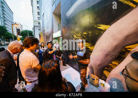 Los Angeles, USA. 14 Sep, 2017. Lackierung 1 Künstler des berühmten Downtown Los Angeles kunst Spaziergang am 14.September 2017 in Los Angeles, Kalifornien Quelle: Chon Kit Leong/Alamy leben Nachrichten Stockfoto