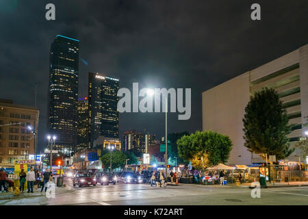 Los Angeles, USA. 14 Sep, 2017. Die Spring Street des berühmten Downtown Los Angeles kunst Spaziergang am 14.September 2017 in Los Angeles, Kalifornien Quelle: Chon Kit Leong/Alamy leben Nachrichten Stockfoto