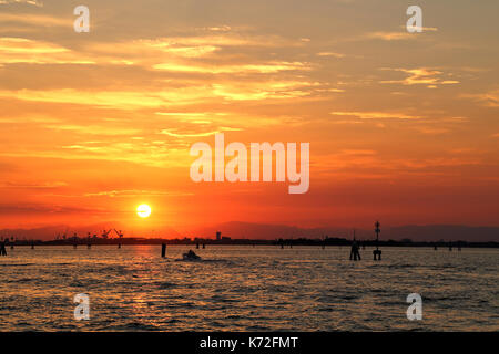 Sonnenuntergang in der Lagune von Venedig, Laguna di Venezia Stockfoto