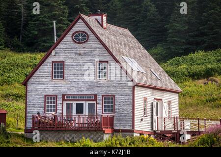 Kanada, Provinz Quebec, GaspŽsie, ële - Bonaventure-et-du-Rochre-Perc Ž Nationalpark, PercŽ, das einzige Restaurant auf der Insel Bonaventure, Restaurant des Margaulx Stockfoto