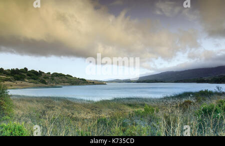 Stürmischen Himmel über der oberen Crystal Springs Reservoir. Stockfoto