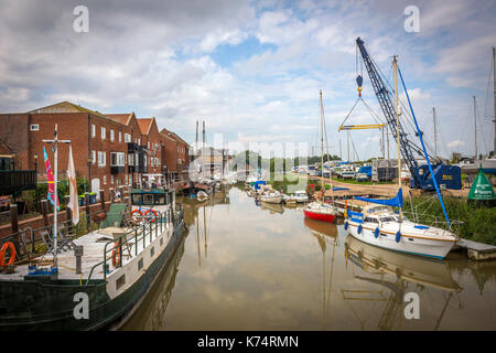 Boote auf dem Fluss Stour in Sandwich, Kent, UK Stockfoto