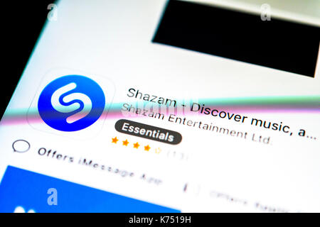 Shazam im Apple App Store, App-Icon, Anzeige auf einem Bildschirm eines Handy, iPhone, iOS, Smartphone, Makroaufnahme, Detail Stockfoto