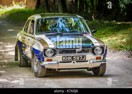 1970 Ford Escort MK1 RS 1600 Rallye Auto auf den Wald Bühne mit Fahrer Ian Gwynne am Goodwood Festival 2017 von Geschwindigkeit, Sussex, UK. Stockfoto