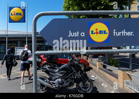 Lidl Geschäft in London, England Vereinigtes Königreich Großbritannien Stockfoto