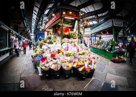 Leeds, Kirkgate Markt, der Heimat der ersten Marks und Spencer ausgeht, in Leeds, West Yorkshire, England. Stockfoto