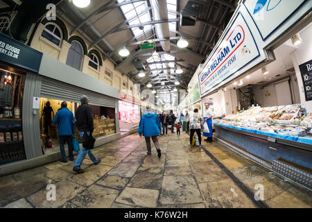 Leeds, Kirkgate Markt, der Heimat der ersten Marks und Spencer ausgeht, in Leeds, West Yorkshire, England. Stockfoto