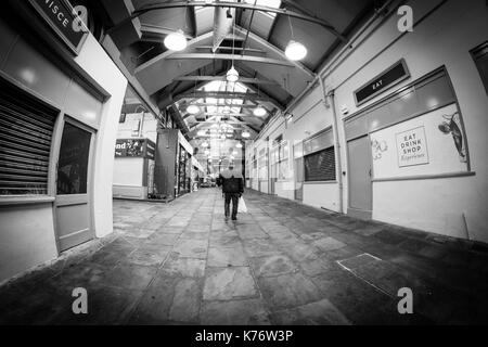 Leeds, Kirkgate Markt, der Heimat der ersten Marks und Spencer ausgeht, in Leeds, West Yorkshire, England. Stockfoto