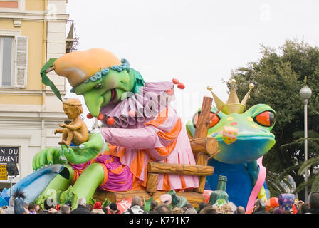 Nizza - 21. Februar: Karneval von Nizza am 21. Februar 2010 in der Französischen Riviera. Dies ist die wichtigste winter Event der Riviera. 2010 Thema ist die "Blaue Stockfoto