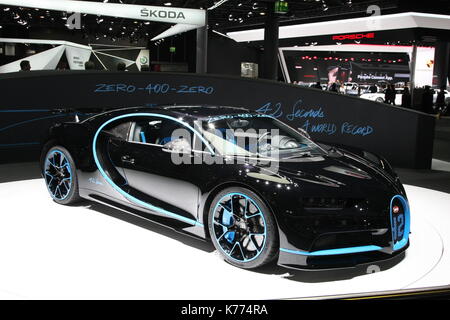 Frankfurt, Deutschland. 13 Sep, 2017. Bugatti Chiron auf dem Display während der Frankfurter Automobilausstellung IAA 2017 in Frankfurt am Main, Deutschland Am 13. September 2017. Credit: Maik Boenisch/Pacific Press/Alamy leben Nachrichten Stockfoto