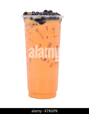 Sortierte Kaffee Getränke auf Crushed Eis mit Früchten Perlen auf weißem Hintergrund Stockfoto