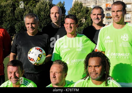 Vielzahl Club trifft Französische Armee Fußballmannschaft für eine Nächstenliebe übereinstimmen, Paris, Frankreich Stockfoto