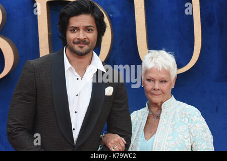 Judi Dench, Ali Fazal, "Victoria & Abdul'-UK Premiere, Odeon Leicester Square, London, UK Stockfoto