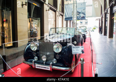 Beirut, Libanon. 15 Sep, 2017. 1949 Rolls Royce Silver Wraith DHC auf der Classic Car Show in Beirut Souks, Beirut Libanon Credit: Mohamad Itani/Alamy leben Nachrichten Stockfoto