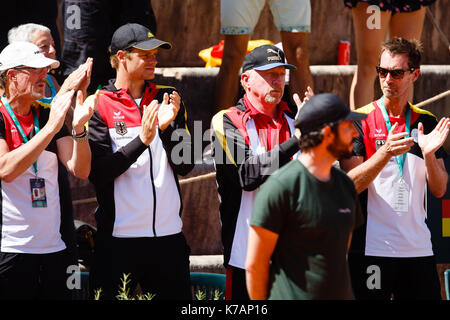 Oeiras, Portugal. September 2017. Deutschlands Tennischef Boris Becker beim Davis-Cup-Play-Off-Spiel zwischen Portugal und Deutschland im Centro Desportivo Nacional Jamor in Oeiras/Lissabon. Quelle: Frank Molter/Alamy Live News Stockfoto