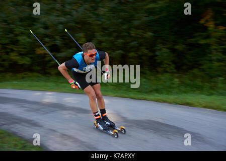 Ruhpolding, Deutschland. 15 Sep, 2017. Dominic Schmuck DEUTSCHE biathlon Meisterschaft 2017 Langlaufen Eislaufen Wettkampf, Speziallanglauf FT 10 km Männer Credit: Marcel Laponder/Alamy leben Nachrichten Stockfoto