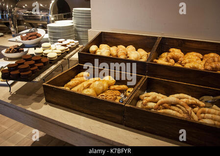 Gebäck auf Buffet Stockfoto