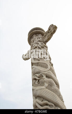 Xiamen, China - 2. Jun 2014: Traditionelle chinesische Skulptur, Wolkensäule Stockfoto