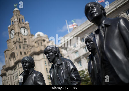 Die Beatles statue am Mersey Docks in Liverpool, England, am 15. September 2017. Stockfoto