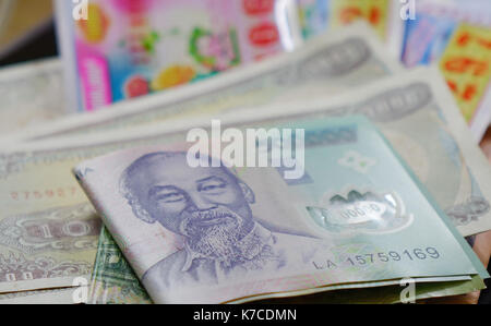 Vietnamesische Geld 500.000 Dong (VND) Banknoten mit Portrait von Präsident Ho Chi Minh. Stockfoto