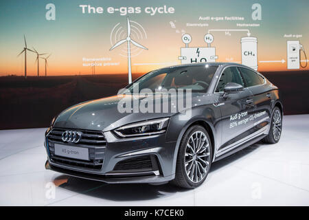 Frankfurt, Deutschland. September 2017. Internationale Automobil-Ausstellung 2017: Audi A5 Sportback g-tron, Betrieb mit Audi E-Gas, komprimiertem Erdgas oder Benzin. Quelle: Christian Lademann Stockfoto