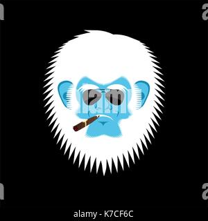 Yeti ernste emoji. Abscheulichen Schneemann mit Zigarre. Bigfoot bebrillte emotion Gesicht. Vector Illustration Stock Vektor